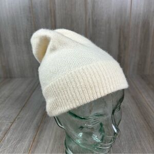 Uniqlo Beanie 100% Cashmere Ivory White Women’s Slouchy Toboggan